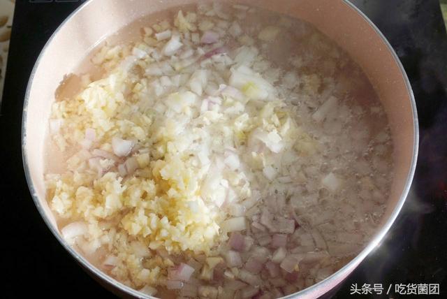 图片[9]-方法简单谁都会 好吃的香辣藕片做法 孩子配米饭-起舞食谱网