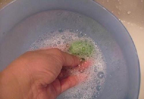 地板拖不干净?在水里加点料,不但拖地轻松还干净光亮 保洁清洗 alt/title第2张 地板拖不干净?在水里加点料,不但拖地轻松还干净光亮 保洁清洗 alt/title第2张