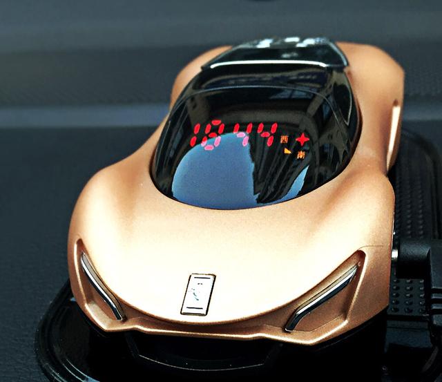 汽车头枕可以随便摆放?难怪不少人有脊椎损伤