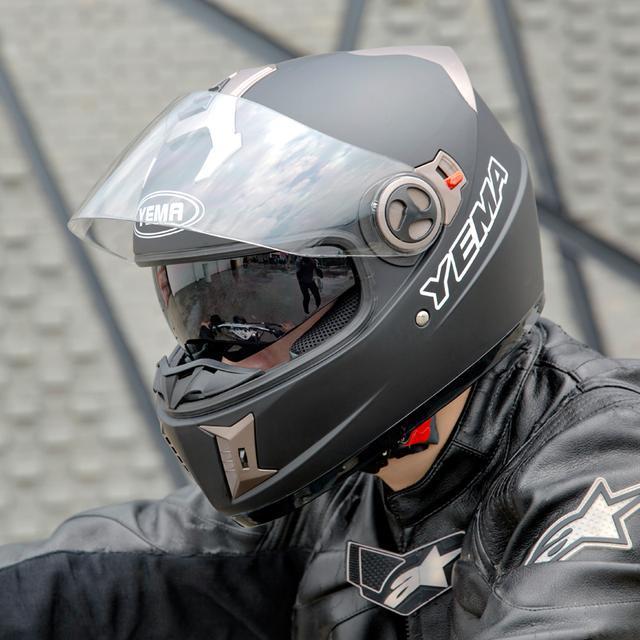 如今的机车头盔真是越来越高级，喜欢骑机车的你，绝对不容错过